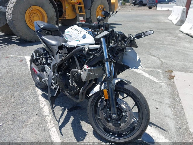 2017 YAMAHA YZF A