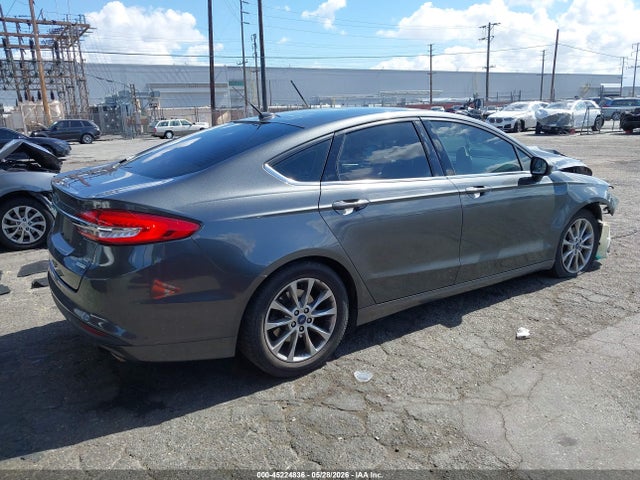 صورة 4 لـ 2017 FORD FUSION SE