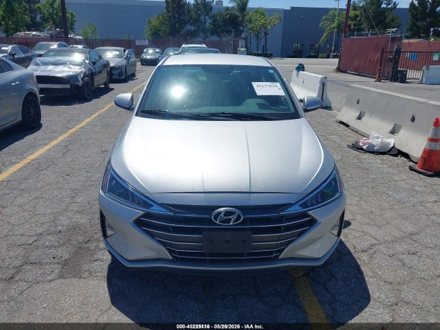 2019 Hyundai ELANTRA SE — миниатюра 13