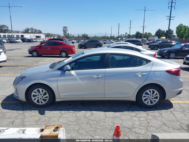 2019 Hyundai ELANTRA SE — миниатюра 15