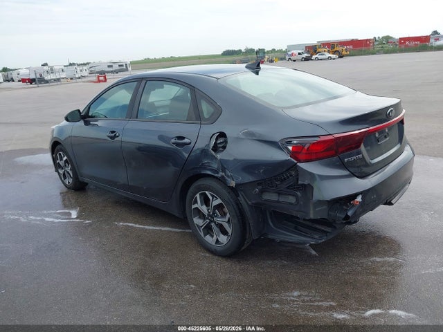 2019 KIA FORTE LXS — фото 3
