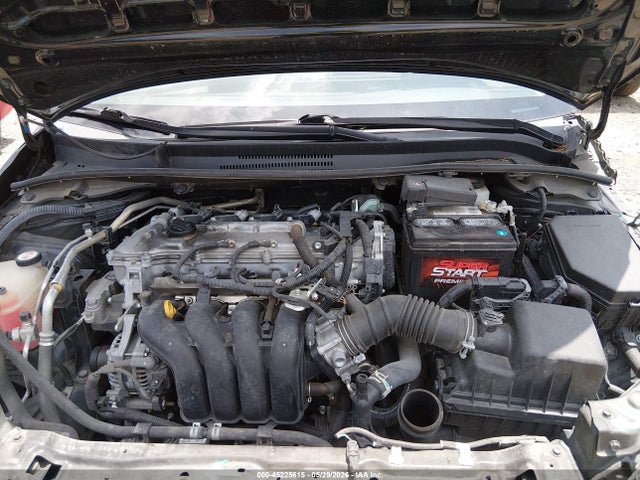 2021 Toyota COROLLA LE photo 10