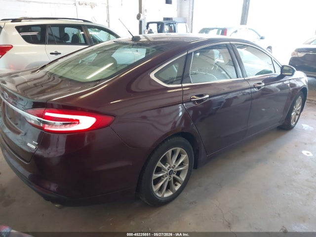 FORD FUSION SE - 4