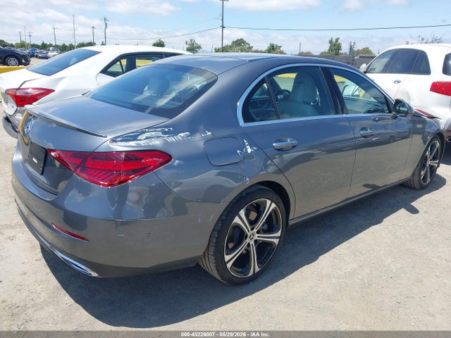 صورة 4 لـ 2024 Mercedes-BENZ C 300