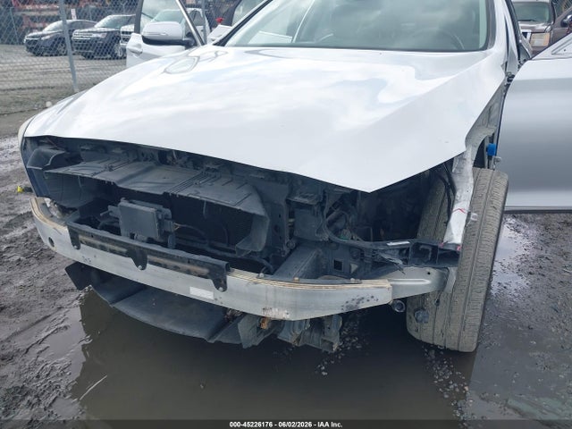 صورة 6 لـ 2015 Hyundai GENESIS 3.8