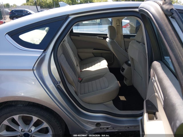 صورة 8 لـ 2020 FORD FUSION SE