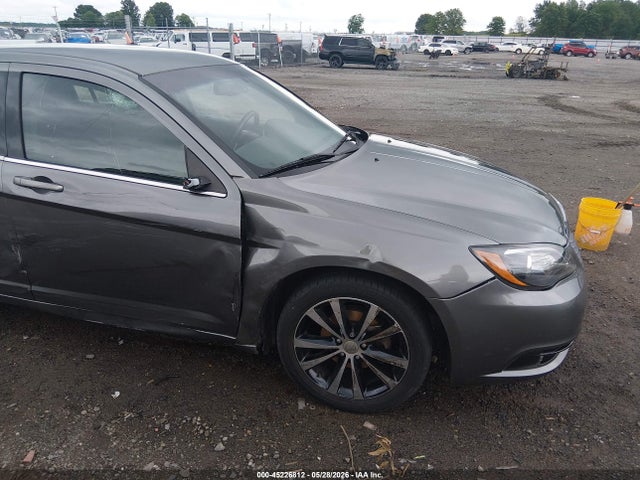 2013 Chrysler 200 TOURING 照片 6