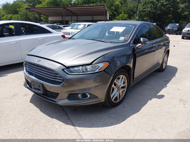 FORD FUSION SE - 2