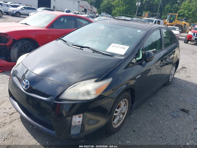 2010 Toyota PRIUS III — фото 2
