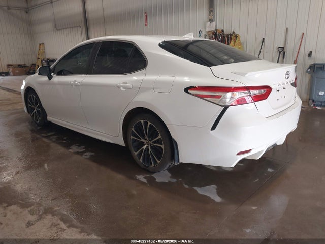صورة 3 لـ 2020 Toyota CAMRY SE AWD