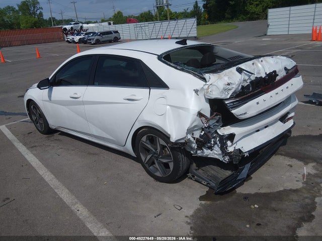 2022 Hyundai ELANTRA SEL 照片 3