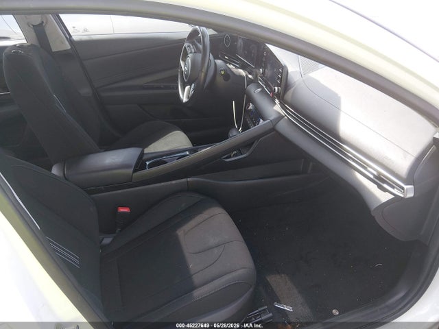 2022 Hyundai ELANTRA SEL 照片 5