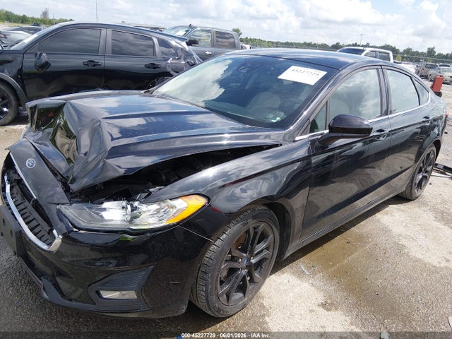 2019 FORD FUSION SE 照片 2