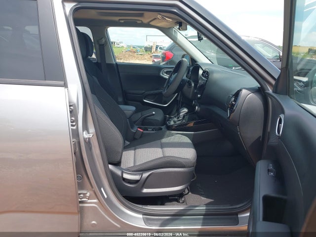 صورة 5 لـ 2023 KIA SOUL EX
