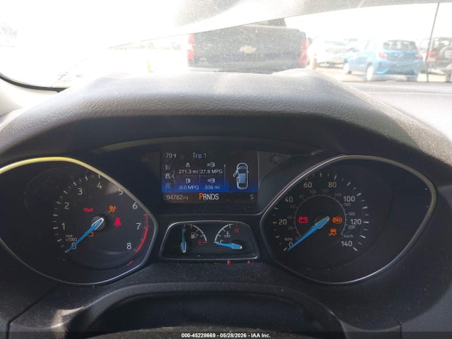 صورة 7 لـ 2016 FORD FOCUS SE