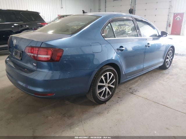 2017 Volkswagen JETTA 1.4T SE — фото 4