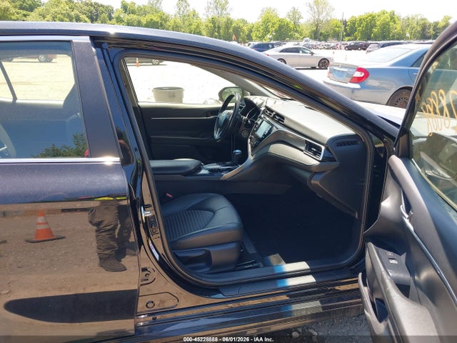 2018 Toyota CAMRY SE 照片 5