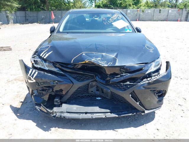 2018 Toyota CAMRY SE 照片 6