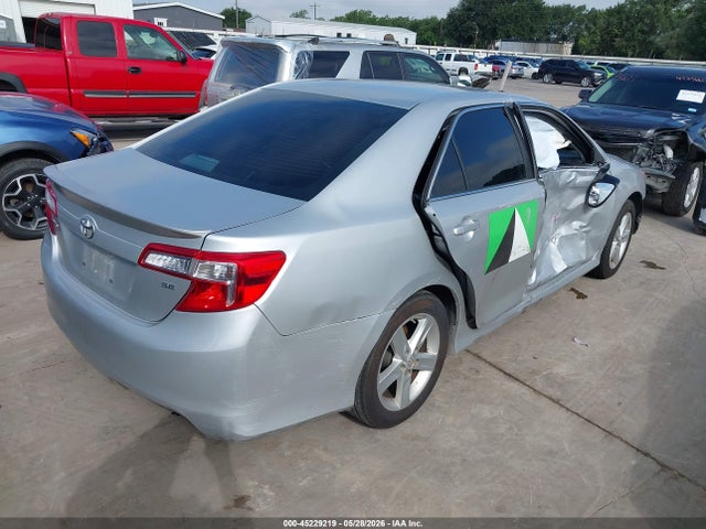2014 Toyota CAMRY SE — фото 4