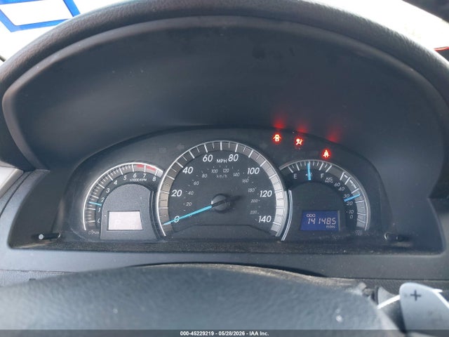 2014 Toyota CAMRY SE photo 7