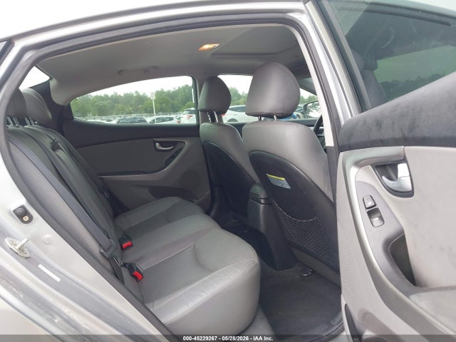 2015 Hyundai ELANTRA LIMITED 照片 8