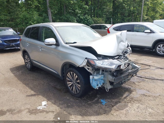 2019 MITSUBISHI OUTLANDER SE