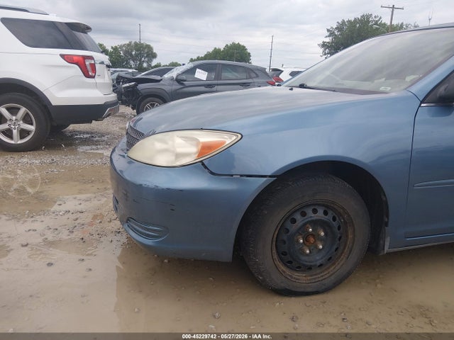 صورة 6 لـ 2004 Toyota CAMRY LE