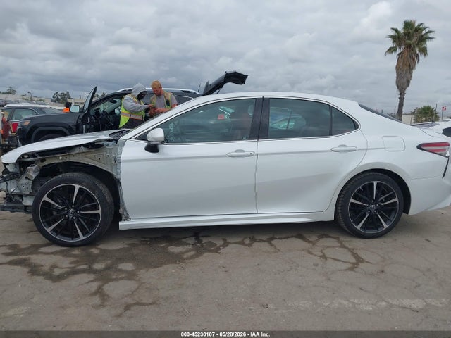 2018 TOYOTA CAMRY XSE 15