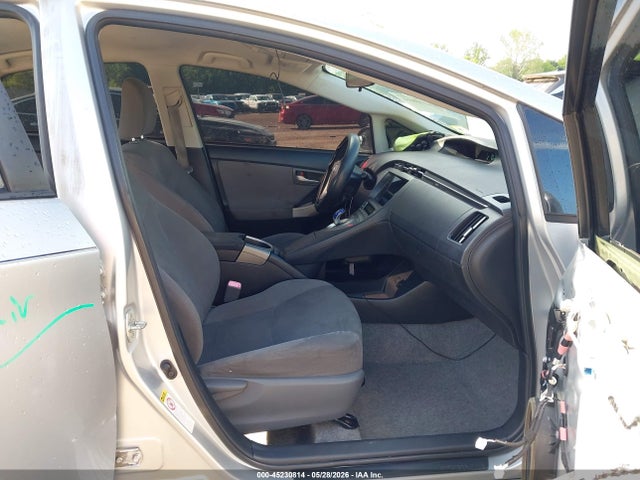 2013 Toyota PRIUS TWO — фото 5