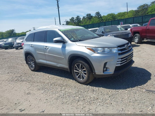 2019 TOYOTA HIGHLANDE XLE