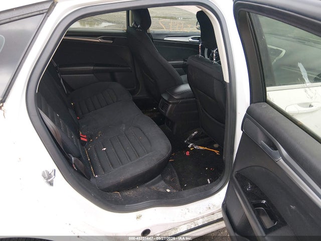 FORD FUSION SE - 8