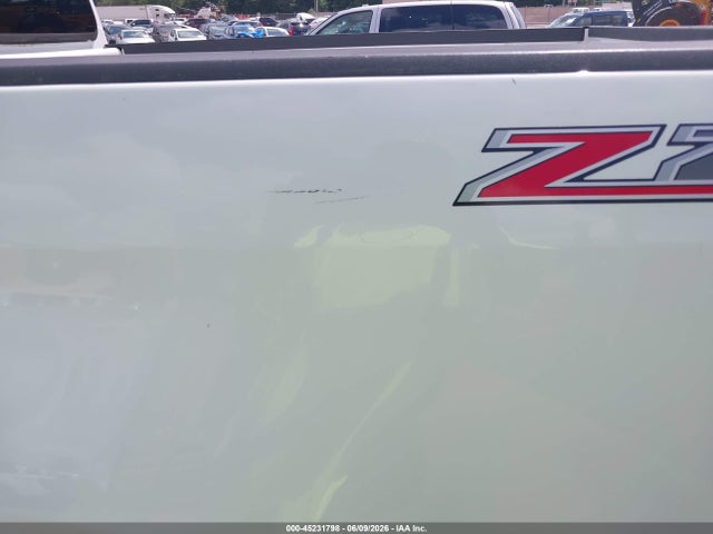 صورة 6 لـ 2017 Chevrolet COLORADO Z71