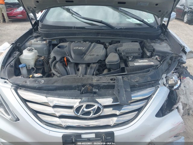 صورة 10 لـ 2013 Hyundai SONATA SE