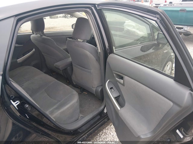 صورة 8 لـ 2010 Toyota PRIUS II