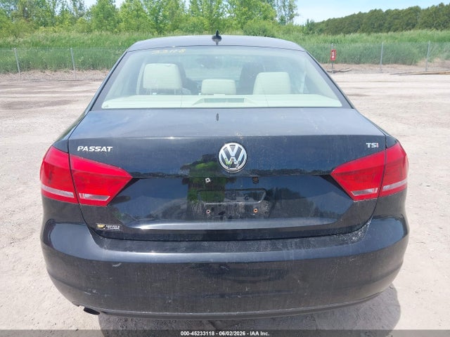 صورة 16 لـ 2015 Volkswagen PASSAT 1.8T WOLFSBURG EDITION