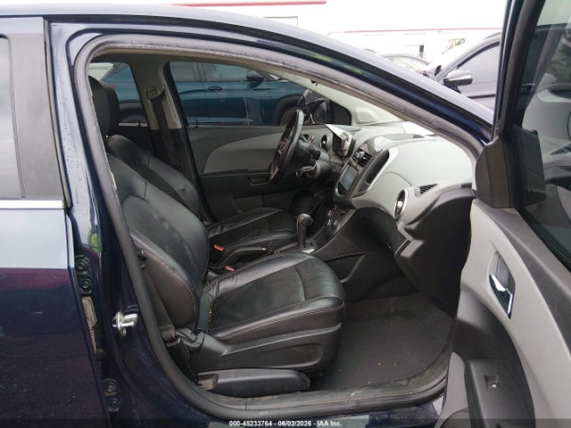 2016 Chevrolet SONIC LTZ AUTO 照片 5