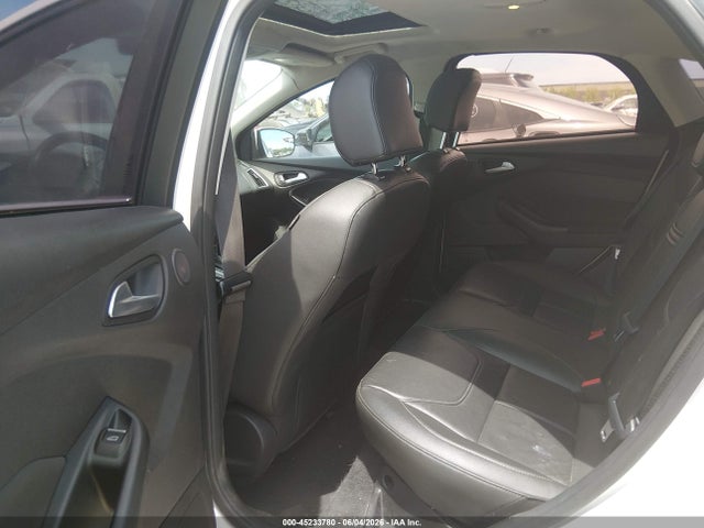 FORD FOCUS TITANIUM - 8