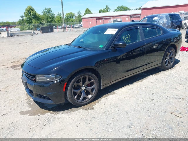 2016 Dodge CHARGER SXT — фото 2