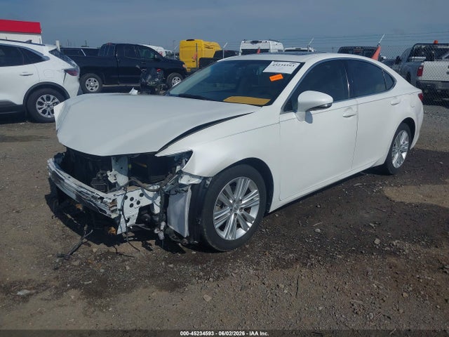 2015 Lexus ES 350 — фото 2