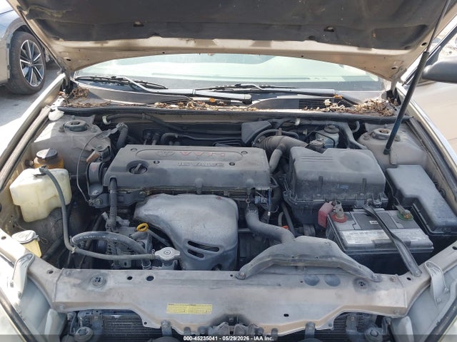 2003 Toyota CAMRY LE photo 10