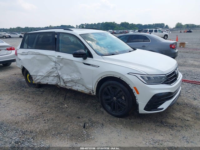 2022 VOLKSWAGEN TIGUAN 2.0T SE R-LINE BLACK