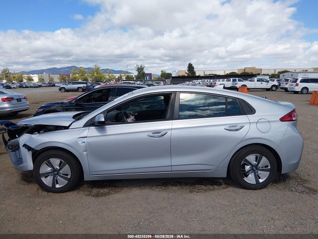 2020 HYUNDAI IONIQ HYBRID BLUE 14