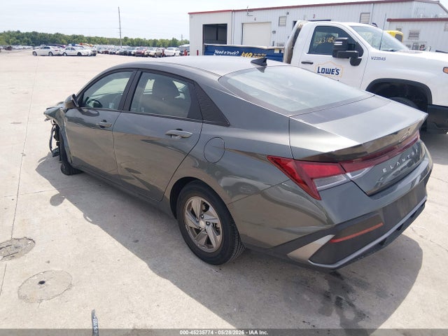 صورة 3 لـ 2025 Hyundai ELANTRA SE