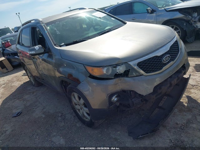 2011 KIA SORENTO LX