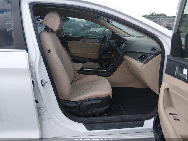صورة 5 لـ 2015 Hyundai SONATA SE