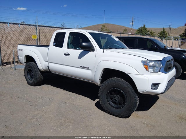 2015 TOYOTA TACOMA BASE V6