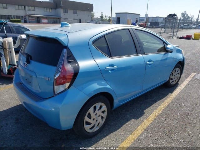 2015 Toyota PRIUS C FOUR/ONE/THREE/TWO 照片 4