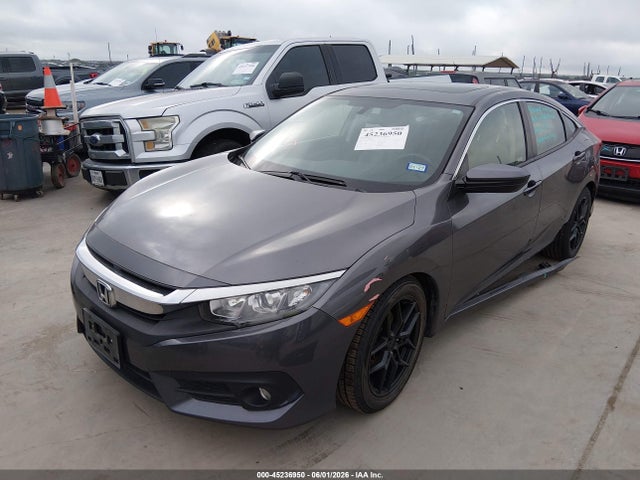 2018 Honda CIVIC EX-T — фото 2
