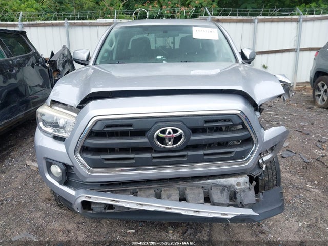 2016 Toyota TACOMA SR5 照片 12