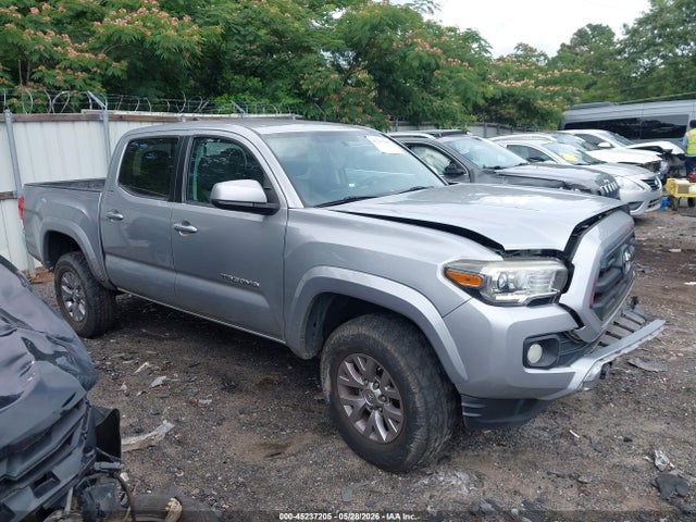 صورة 13 لـ 2016 Toyota TACOMA SR5
